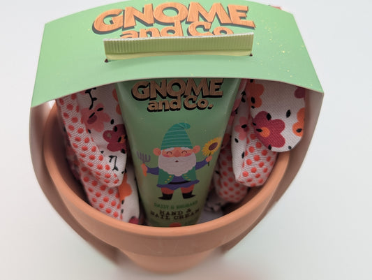  GNOME & CO. Handpflegeset Blumentopf mit 60ml Hand- & Nagelcreme und roten Gartenhandschuhen